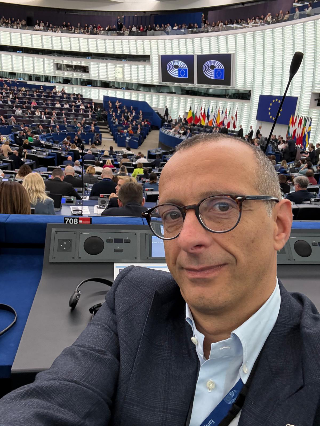 Matteo Ricci torna al Parlamento Europeo: «Sessione densa di temi cruciali, l’Europa deve essere protagonista di pace e diritti»